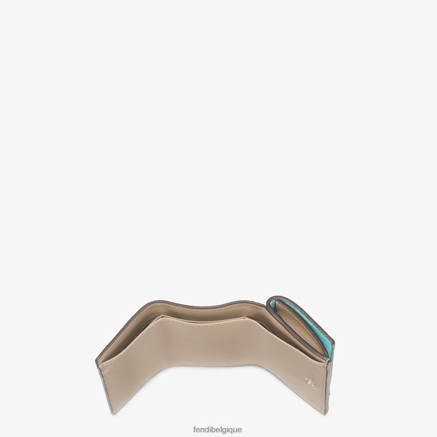 accessoires Fendi Peekaboo - Portefeuille en cuir à trois volets micro bleu clair femmes 8X8J2J1520 Fendi Belgique