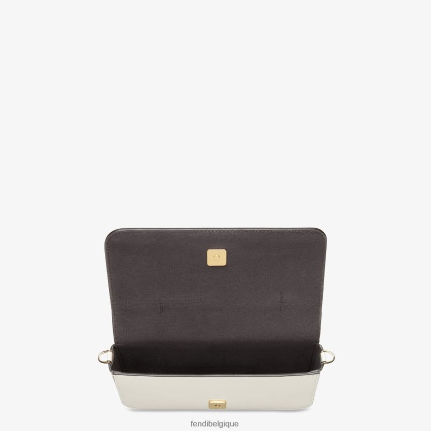 accessoires Fendi portefeuille en cuir à chaîne avec graphisme blanc femmes 8X8J2J1435 Fendi Sac