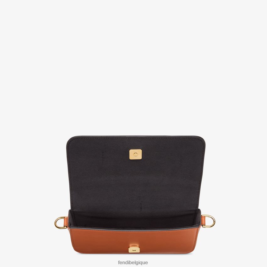 accessoires Fendi portefeuille en cuir à chaîne avec graphisme brun femmes 8X8J2J1416 Fendi Lunette De Soleil