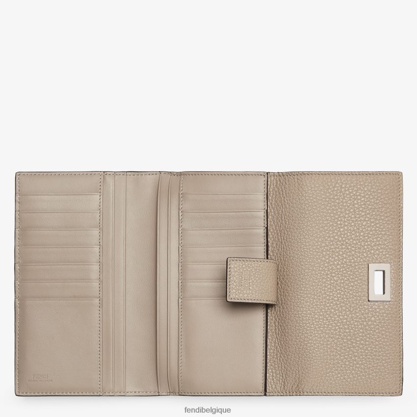 accessoires Fendi portefeuille en cuir à trois volets beige femmes 8X8J2J1565 Fendi Belgique
