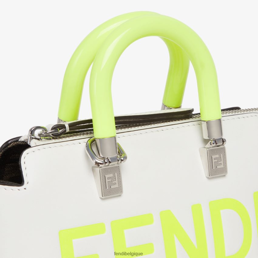 accessoires Fendi petit sac boston en cuir blanc femmes 8X8J2J696 Fendi Lunette De Soleil