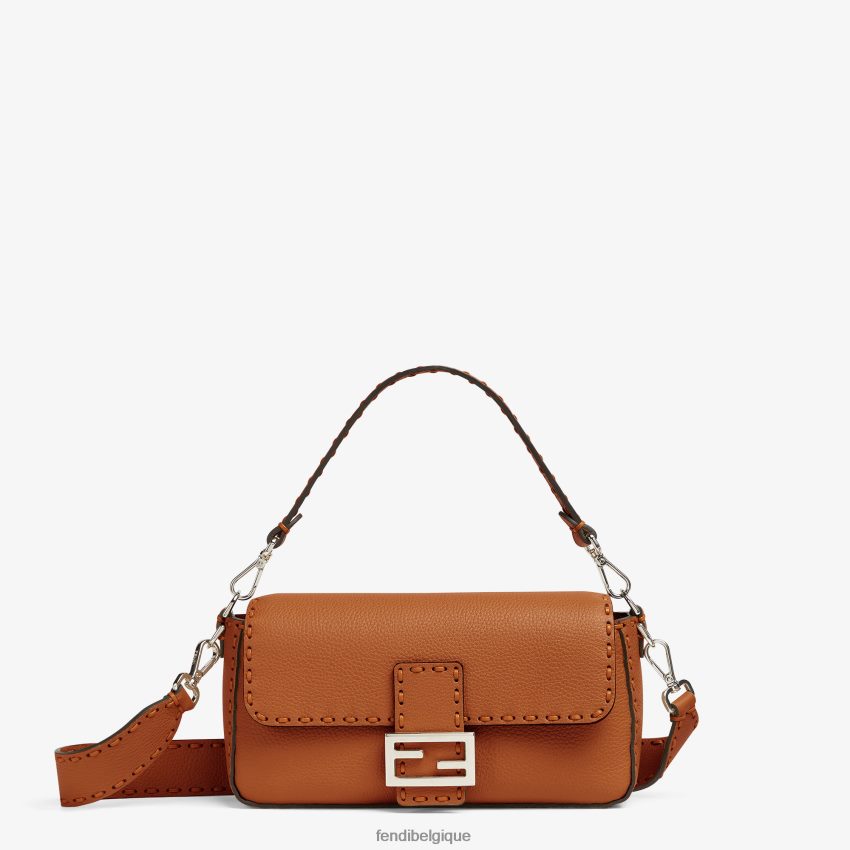 accessoires Fendi sac selleria avec surpiqûres oversize brun femmes 8X8J2J543 Fendi Lunette De Soleil