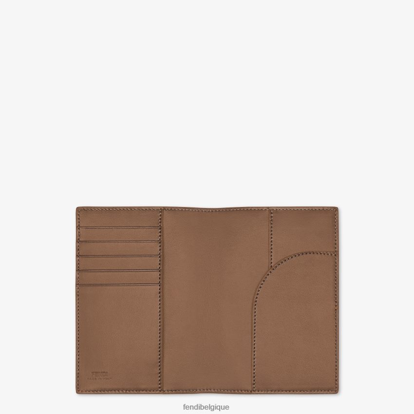 accessoires Fendi couverture de passeport en cuir brun femmes 8X8J2J1577 Fendi Belgique