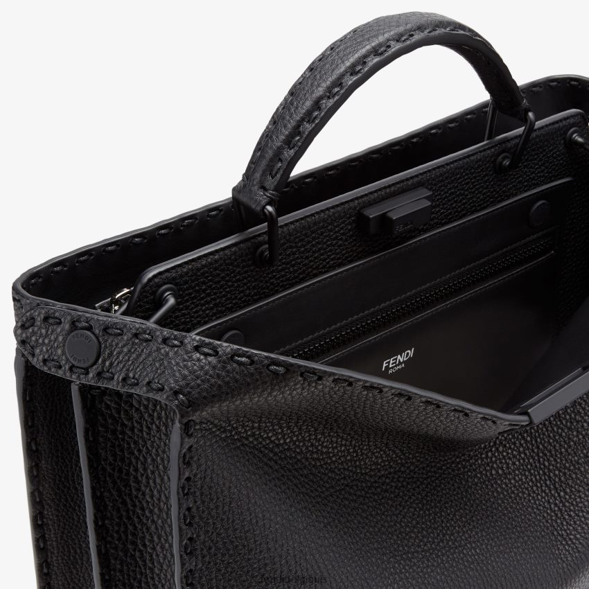 accessoires Fendi peekaboo iseeu sac en cuir moyen noir hommes 8X8J2J1900 Fendi Sac