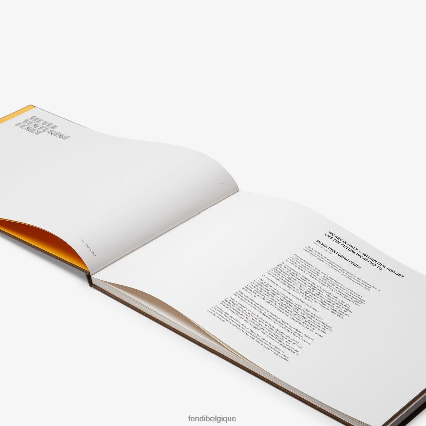 accessoires Fendi Livre baguette \"main dans la main\" mode unisexe 8X8J2J481 Fendi Sac